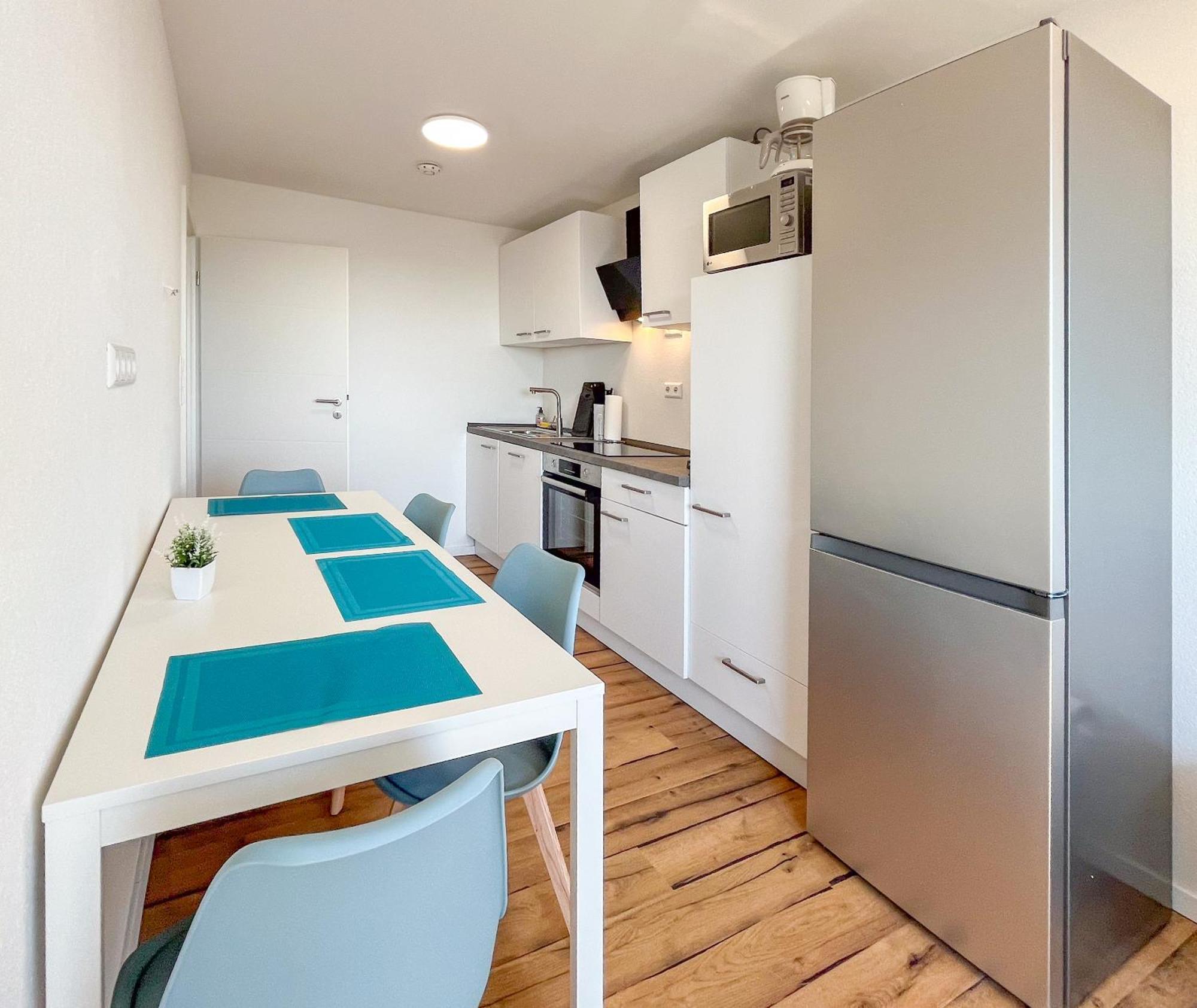 Rosenberg-Suites - Zentral, Stellplatz, Grosse Terasse, Business & Privat Heilbronn Exterior photo